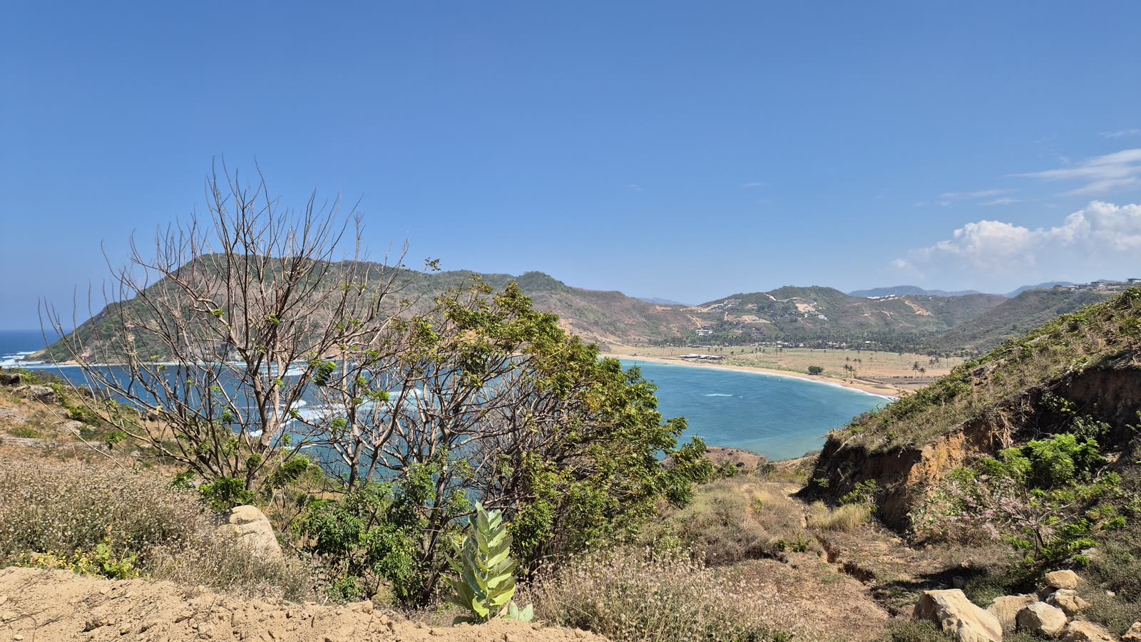 Undeveloped bay at Are Guling, South Lombok